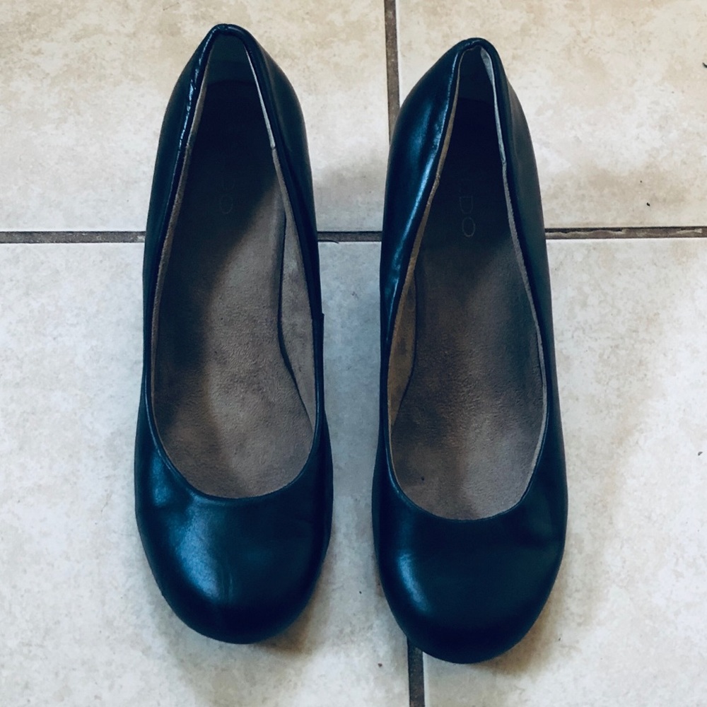 BLACK ALDO HEELS
